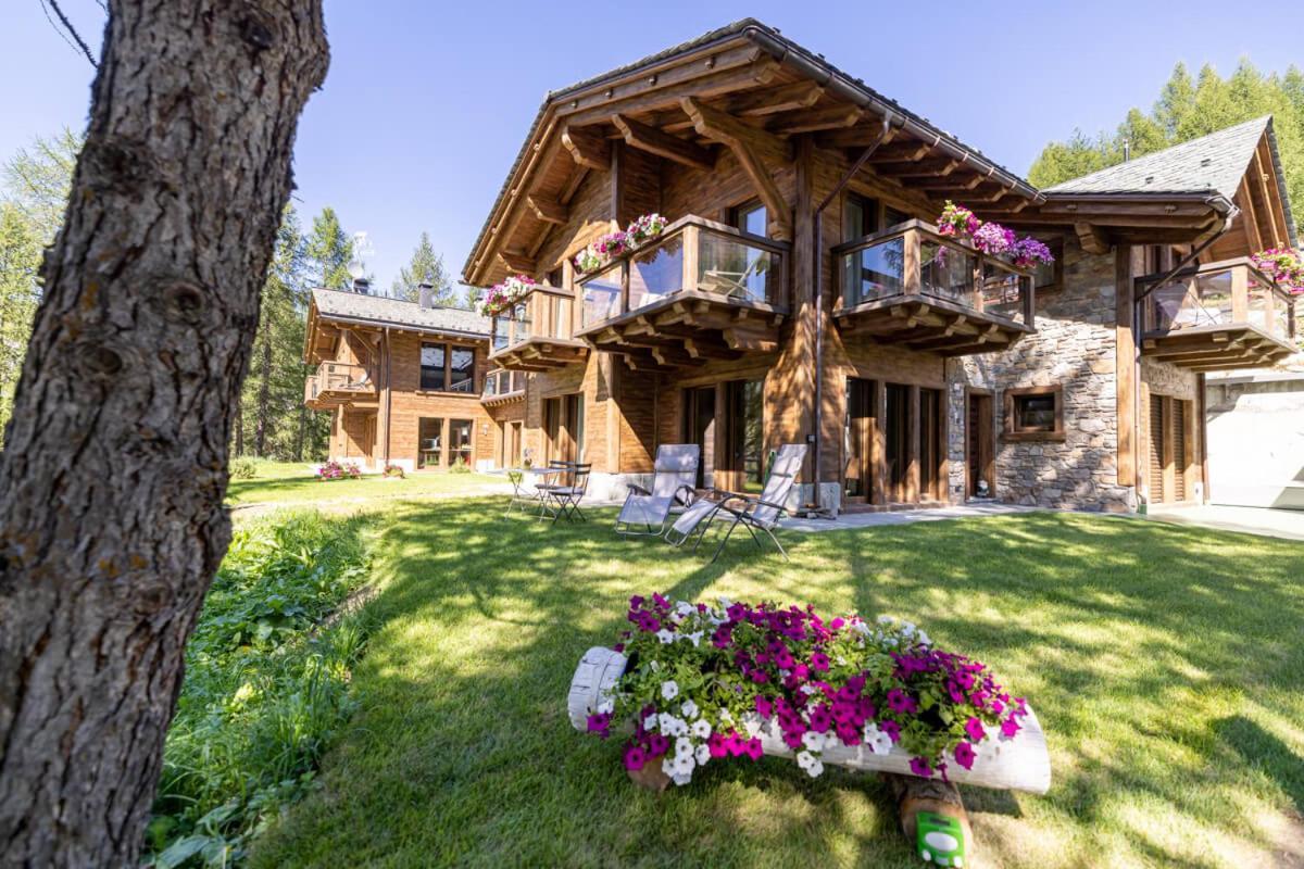 Chalet Imbosc'Che - 5 Beautiful Rooms In Charming B&B Livigno Zewnętrze zdjęcie